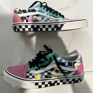 Vans Disney Used very good condition Size Mens 8.5 Women 10